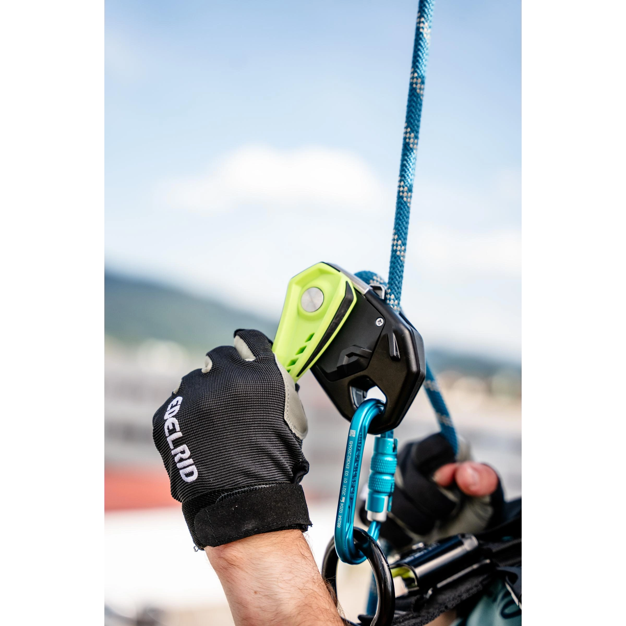 Edelrid Megawatt rope access -laskeutumislaite