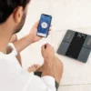 Beurer BF500 Bluetooth-älyvaaka käytössä mittaustulosten seurannassa beurer HealthManager Pro -sovelluksella