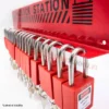 LOTO-lukkoteline seinälle turvalukoilla 20 lukon Lockout Tagout -asema